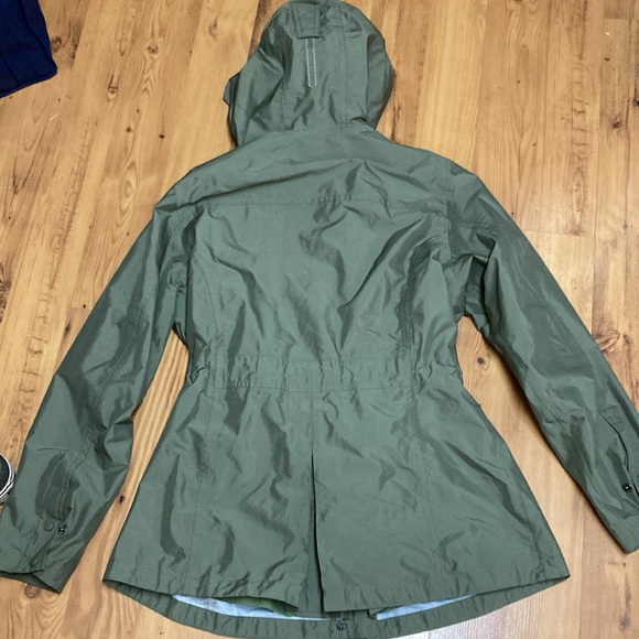 L.L. Bean women’s soft shell jacket, mosey green color size Large - Picture 3 of 3